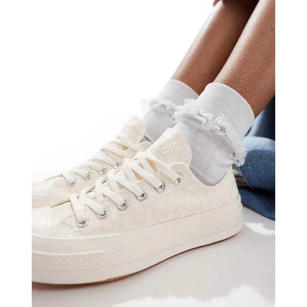 Converse Chuck 70 Women's Oxford Lace Sneaker Platform Vintage White US 5.5
